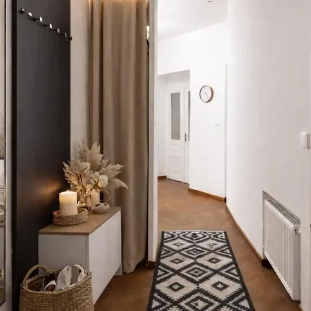 Charming And Affordable, Easy, Central, Walkable By Wishlist Apartamento Praga