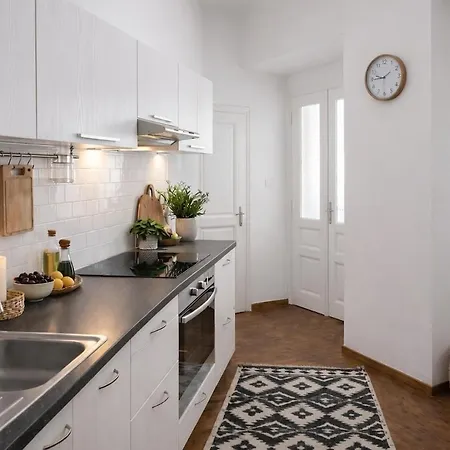 Apartamento Charming And Affordable, Easy, Central, Walkable By Wishlist Praga